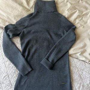 Navy grey/blue wool turtle neck lightweight sweater